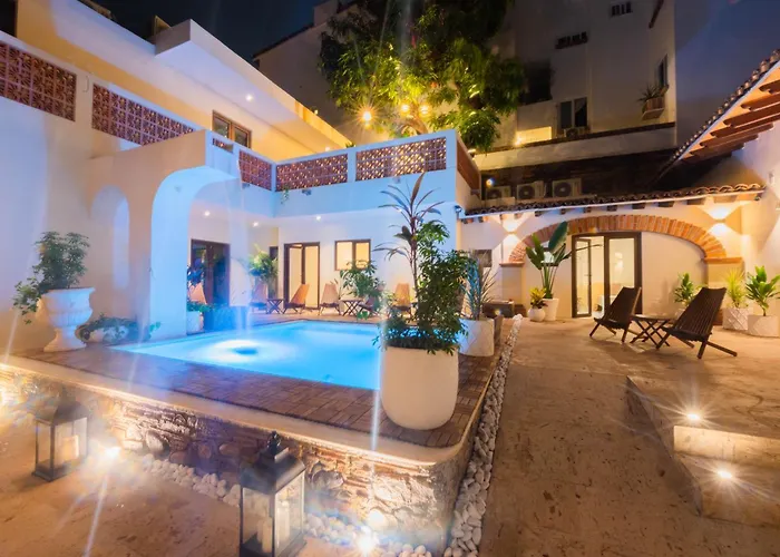Casa Victoria Malecon - Adults Only