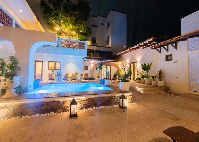 Casa Victoria Malecon - Adults Only