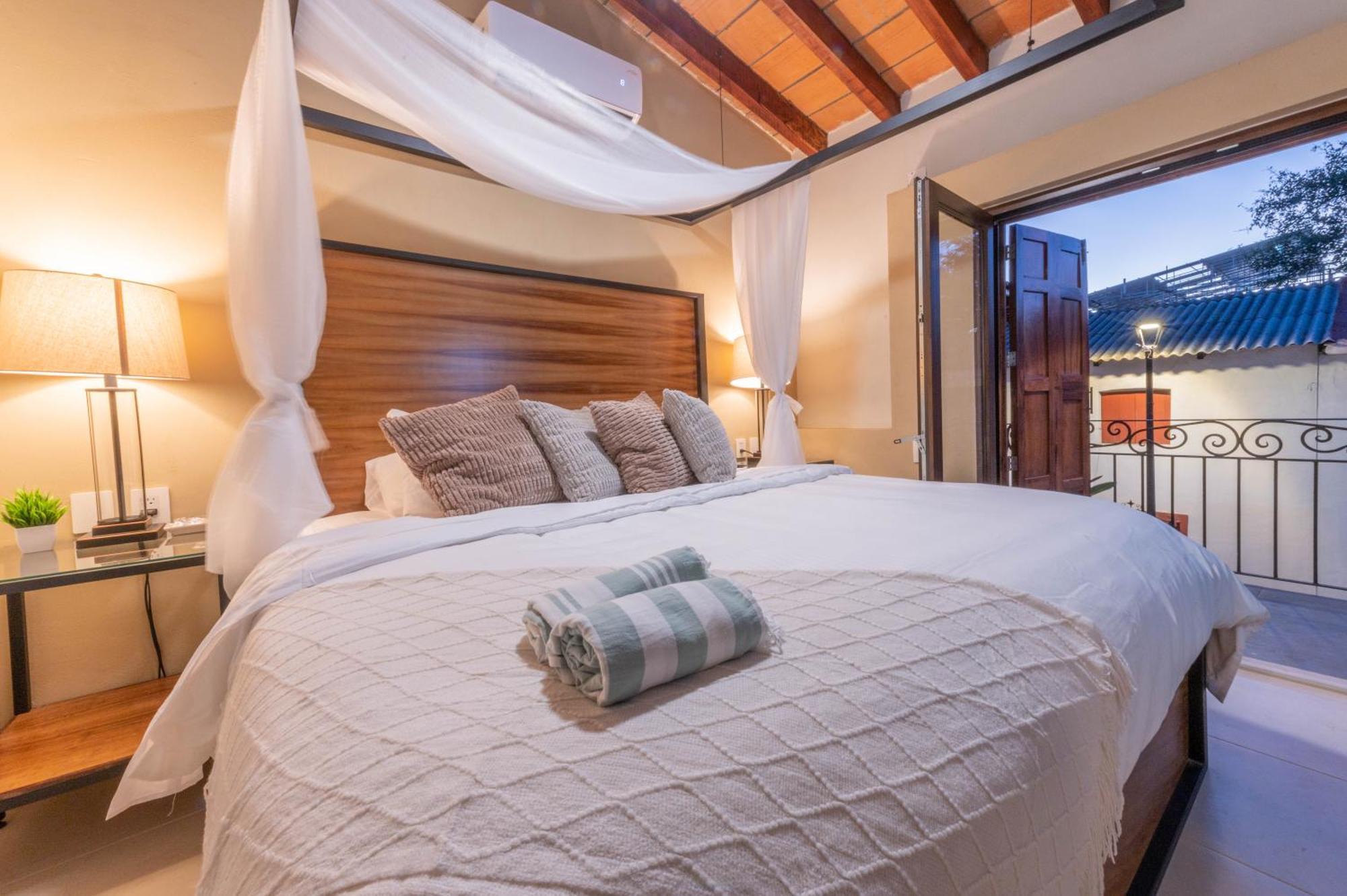 Casa Victoria Malecon - Adults Only Maison d'hôtes Puerto Vallarta