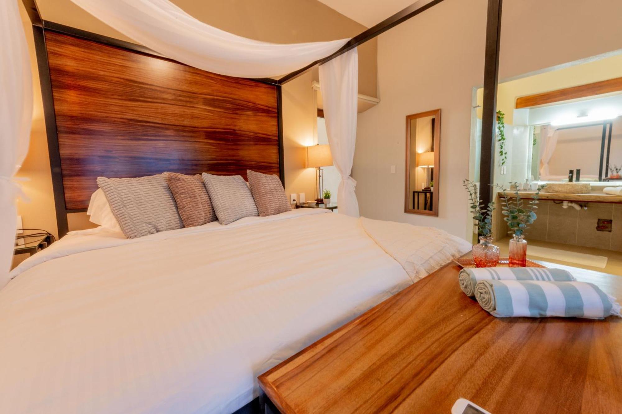 Casa Victoria Malecon - Adults Only Maison d'hôtes Puerto Vallarta